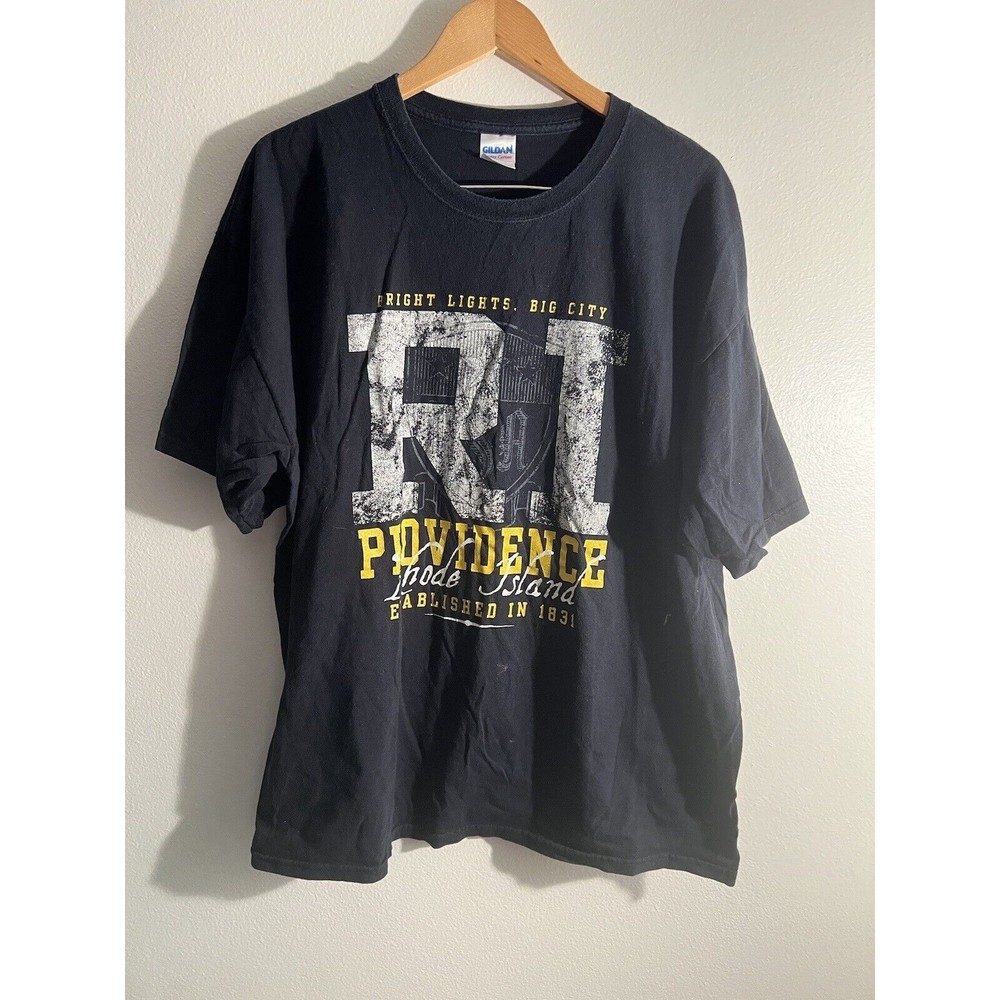 Gildan Rhode Island Providence Bright Lights Big City RI SS T-shirt 2XL